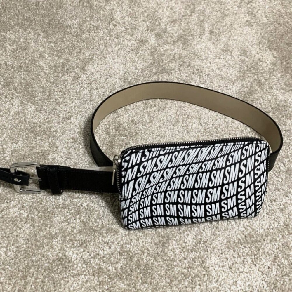 Steve Madden Women's Warped Logo-Print Faux Leather Belt Bag Black/White S/M/L